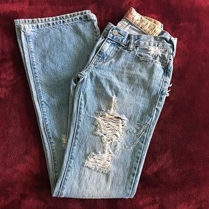 SOLD. Vintage distressed Hollister jeans
